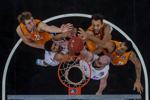 更多保障 更多保障